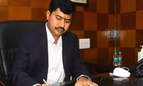 IAS Mallikarjuna: వివాదాల సుడిలో విశాఖ కలెక్టర్