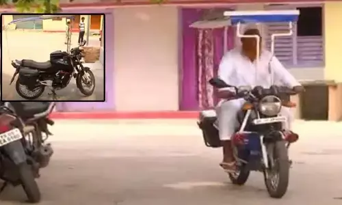 పల్సర్ సోలార్ బైక్! సౌర‌శక్తితో రయ్.. రయ్.. నల్గొండవాసి అద్భుత సృష్టి