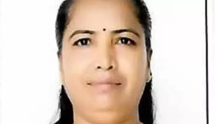 గుజరాత్ లో దశాబ్దకాలం తర్వాత ఖాతా తెరిచిన కాంగ్రెస్ గుజరాత్ లో దశాబ్దకాలం తర్వాత ఖాతా తెరిచిన కాంగ్రెస్
