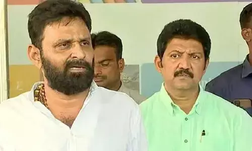 BIG SHOCK: కౌంటింగ్ కేంద్రం నుంచి వెళ్లిపోయిన కొడాలి నాని, వల్లభనేని