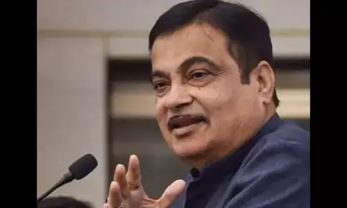 హ్యాట్రిక్ విజయం సాధించిన నితిన్ గడ్కరీ