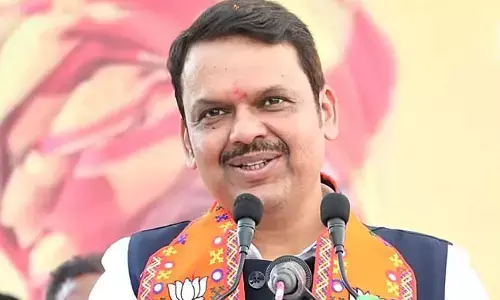 BREAKING : మహారాష్ట్ర డిప్యూటీ సీఎం ఫడ్నవిస్ రాజీనామా