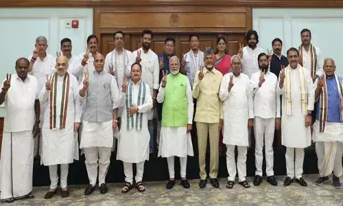 ఎన్డీయే పక్షనేతగా మోడీ ఏకగ్రీవ ఎన్నిక.. కొనసాగుతున్న ఇండియా కూటమి భేటీ