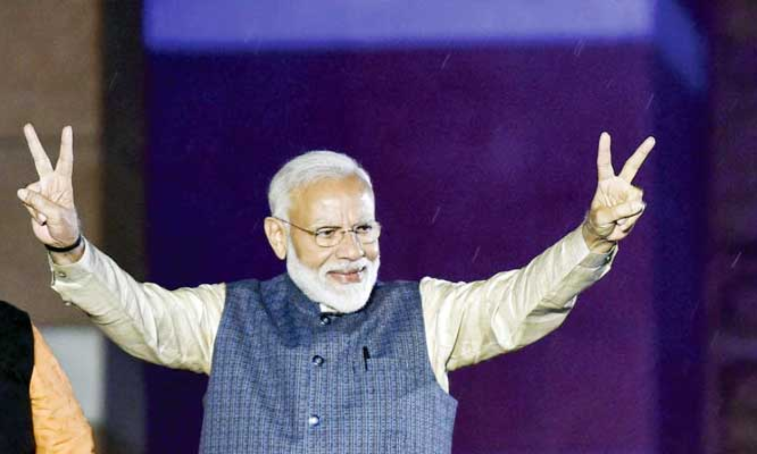 మోడీపై వ్యతిరేక ప్రచారం నెగ్గినప్పటికీ..