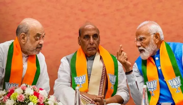ఎన్డీయే కూటమికి కేబినెట్ టాస్క్ .. జేపీ నడ్డా నివాసంలో బీజేపీ, ఆర్ఎస్ఎస్ నేతల భేటీ ఎన్డీయే కూటమికి కేబినెట్ టాస్క్ .. జేపీ నడ్డా నివాసంలో బీజేపీ, ఆర్ఎస్ఎస్ నేతల భేటీ