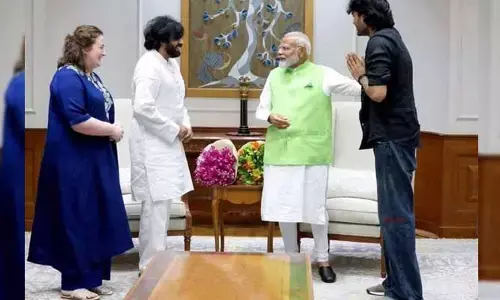 కొడుకును మోడీకి పరిచయం చేసిన పవన్ కళ్యాణ్.. ఫ్యూచర్‌లో ఇంకో సింహం ఉందంటూ!