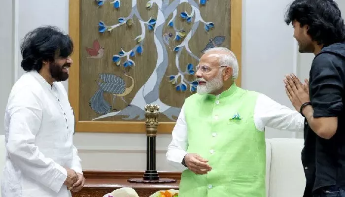 పవన్ అంటే పవనం కాదు తుఫాన్.. ప్రధాని మోడీ సంచలన వ్యాఖ్యలు పవన్ అంటే పవనం కాదు తుఫాన్.. ప్రధాని మోడీ సంచలన వ్యాఖ్యలు
