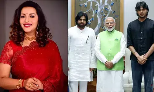 అకీరాతో ప్రధాని నరేంద్ర మోడీ ఏం మాట్లాడారో చెప్పిన రేణు దేశాయ్..