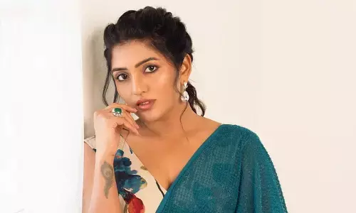 Eesha Rebba looks hot in sareee