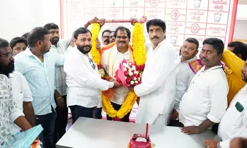 AP Politics: ఎమ్మెల్యే వంశీ కృష్ణకు అభినందనలు