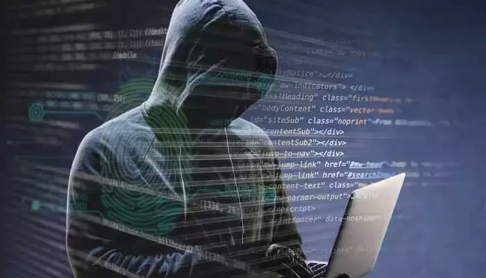 Cyber Frauds : ఈ మధ్యే ప్రారంభమైన కొత్త తరహా సైబర్ మోసం.. ఎక్స్లో తెలంగాణ పోలీస్ వెల్లడి Cyber Frauds : ఈ మధ్యే ప్రారంభమైన కొత్త తరహా సైబర్ మోసం.. ఎక్స్లో తెలంగాణ పోలీస్ వెల్లడి