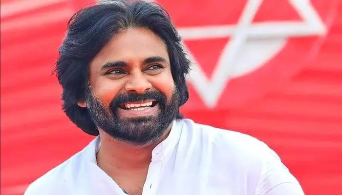 AP:సోషల్ మీడియాలో దూసుకుపోతున్న డిప్యూటీ సీఎం పవన్..! AP:సోషల్ మీడియాలో దూసుకుపోతున్న డిప్యూటీ సీఎం పవన్..!