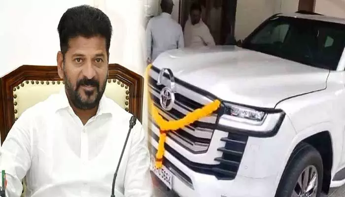 అవి కేసీఆర్ హయాంలో కొన్న కార్లే.. ల్యాండ్ క్రూజర్ వాహనాల వివాదంపై ప్రభుత్వం రియాక్షన్ అవి కేసీఆర్ హయాంలో కొన్న కార్లే.. ల్యాండ్ క్రూజర్ వాహనాల వివాదంపై ప్రభుత్వం రియాక్షన్