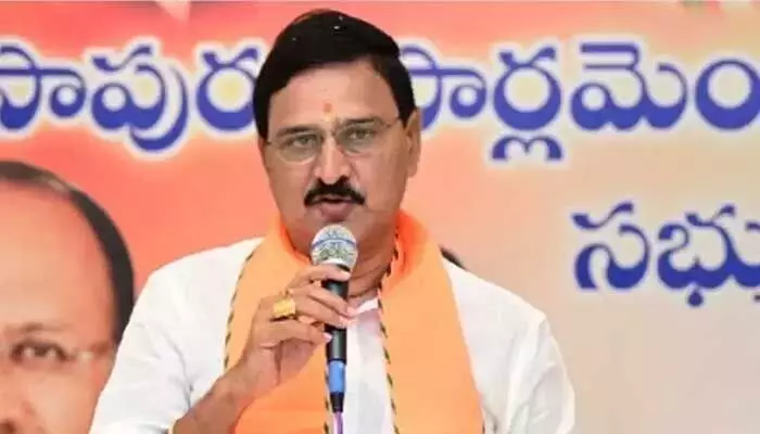 విశాఖ స్టీల్ ప్లాంట్ ప్రైవేటీకరణపై కేంద్రమంత్రి శ్రీనివాస వర్మ కీలక ప్రకటన విశాఖ స్టీల్ ప్లాంట్ ప్రైవేటీకరణపై కేంద్రమంత్రి శ్రీనివాస వర్మ కీలక ప్రకటన