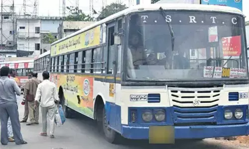 టోల్ చార్జీల పెంపుతో టీజీఎస్ఆర్టీసీ కీలక నిర్ణయం.. పురుషులపై పడనున్న భారం!