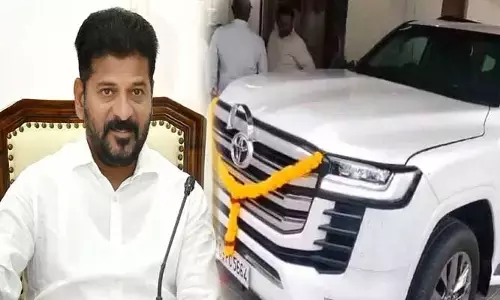 అవి కేసీఆర్ హయాంలో కొన్న కార్లే.. ల్యాండ్ క్రూజర్ వాహనాల వివాదంపై ప్రభుత్వం రియాక్షన్