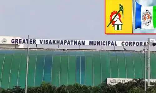 విశాఖ మేయర్ పీఠంపై టీడీపీ కన్ను.. అలర్ట్ అయిన వైసీపీ