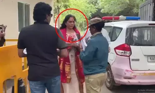 BREAKING: బెంగళూరు రేవ్ పార్టీ కేసులో కీలక పరిణామం.. జైలు నుంచి నటి హేమ విడుదల