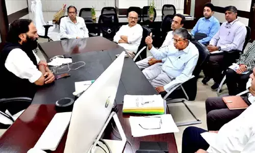 శ్రీశైలం, సాగర్ కాంపోనెంట్లను కృష్ణా బోర్డుకు అప్పగించేది లేదు: ఉత్తమ్