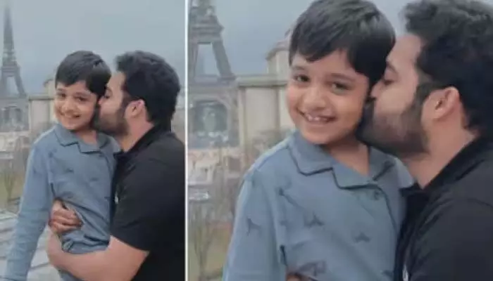 నన్ను నా కొడుకు అలా కొడుతున్నాడు.. జూనియర్ ఎన్టీఆర్ ఆవేదన! నన్ను నా కొడుకు అలా కొడుతున్నాడు.. జూనియర్ ఎన్టీఆర్ ఆవేదన!