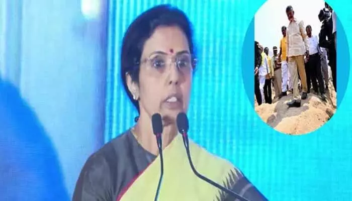 AP:ప్రజల మనసులు నేడు తేలికపడ్డాయి..నారా భువనేశ్వరి కీలక వ్యాఖ్యలు AP:ప్రజల మనసులు నేడు తేలికపడ్డాయి..నారా భువనేశ్వరి కీలక వ్యాఖ్యలు