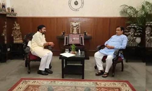 నితిన్ గడ్కరీతో కిషన్ రెడ్డి భేటీ..తెలంగాణ ప్రాజెక్టులపై చర్చ