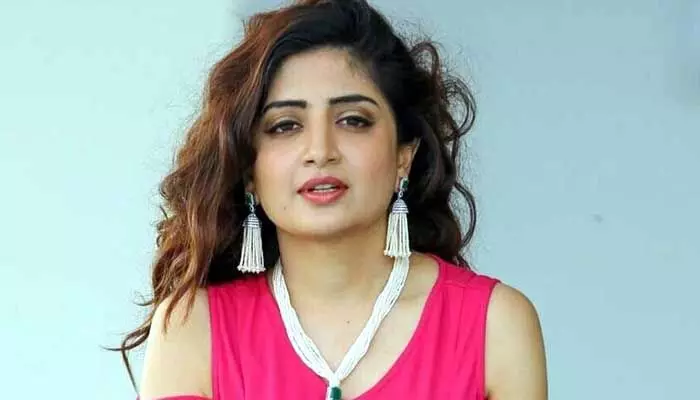 అన్నయ్యతో కలిసిపోయిన వదినమ్మ.. ఖుష్ అవుతున్న పవన్ కళ్యాణ్ ఫ్యాన్స్.. పోస్ట్ వైరల్.. అన్నయ్యతో కలిసిపోయిన వదినమ్మ.. ఖుష్ అవుతున్న పవన్ కళ్యాణ్ ఫ్యాన్స్.. పోస్ట్ వైరల్..