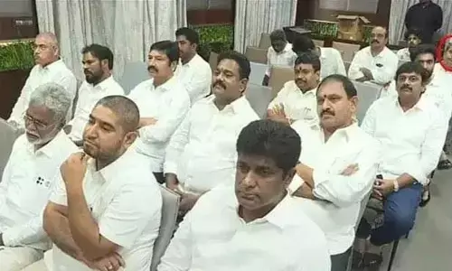 AP Politics: బ్యాక్ బెంచ్‌‌లో సజ్జల.. అదే కారణమా..?