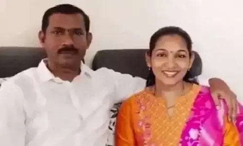 ఏయూ వీసీ రిజిస్ట్రార్లకు జెల్ల.. ఆగమేఘాల మీద ఆచార్య లావణ్య సస్పెన్షన్ ఉపసంహరణ