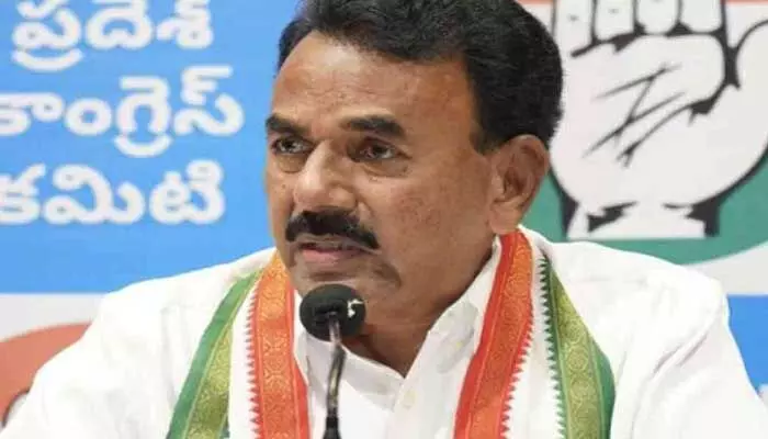 Minister Jupalli KrishnaRao : అధికారులకు భయం, భక్తీ లేవు : మంత్రి జూపల్లి ఆగ్రహం Minister Jupalli KrishnaRao : అధికారులకు భయం, భక్తీ లేవు : మంత్రి జూపల్లి ఆగ్రహం