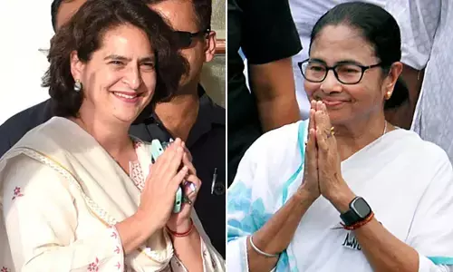 ప్రియాంక గాంధీ కోసం రంగంలోకి మమతా బెనర్జీ..!