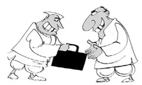 నాటి ఫిరాయింపులే.. నేడు ఫిరంగులు..