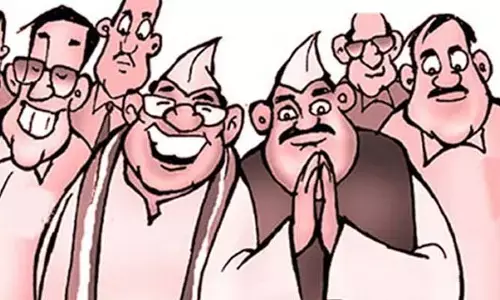 AP Politics: మర్యాద రామన్నలు..వైసీపీ నాయకుల ప్రసంగాల్లో మారిన తీరు