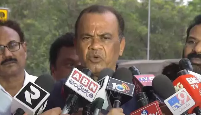 ఉప్పల్- ఘట్కేసర్ ఫ్లైఓవర్ పై కొత్త టెండర్లు!.. మంత్రి కోమటిరెడ్డి ఉప్పల్- ఘట్కేసర్ ఫ్లైఓవర్ పై కొత్త టెండర్లు!.. మంత్రి కోమటిరెడ్డి