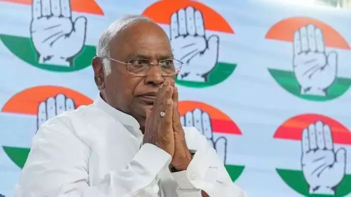 ప్రజలను మభ్యపెట్టి ఎంత కాలం అధికారంలో ఉంటారు ? ప్రజలను మభ్యపెట్టి ఎంత కాలం అధికారంలో ఉంటారు ?