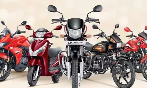 టూ వీలర్‌ కొనుగోలుదారులకు షాక్‌.. వచ్చే నెల నుంచి ఆ కంపెనీ వెహికిల్స్ ధరల పెంపు
