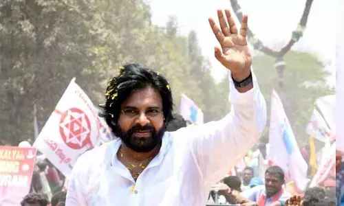 Pawan Kalyan: హస్తినకు చేరుకున్న డిప్యూటీ సీఎం పవన్ కళ్యాణ్.. కాసేపట్లో అమిత్ షా తో భేటీ!