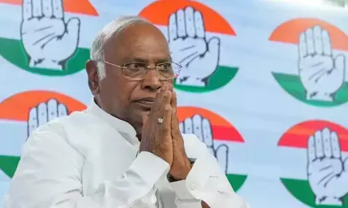 ప్రజలను మభ్యపెట్టి ఎంత కాలం అధికారంలో ఉంటారు ?