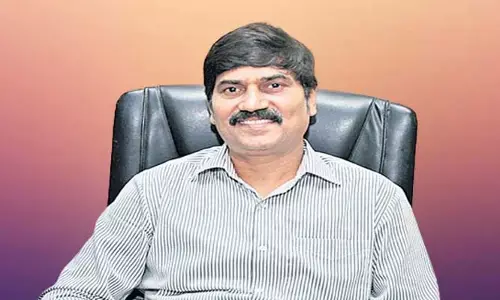 AP Politics: ఏయూ వీసీ ప్రసాద్ రెడ్డి.. రాజీనామాకు ఆదేశం?