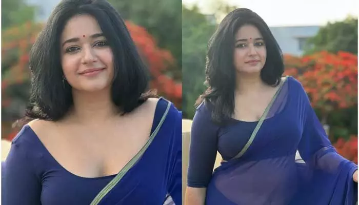 చీర కట్టులో పూనమ్ బజ్వా - హమ్మయ్య బతికించావ్ అంటున్న అభిమానులు చీర కట్టులో పూనమ్ బజ్వా - హమ్మయ్య బతికించావ్ అంటున్న అభిమానులు