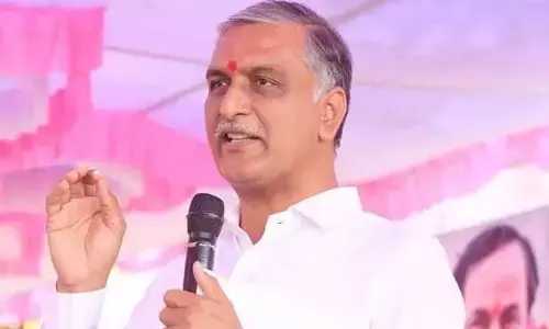 పురుగుల మందు తాగి మరో రైతు ఆత్మహత్య.. ప్రభుత్వం మొద్దు నిద్ర వీడాలని హరీష్ రావు ఆగ్రహం