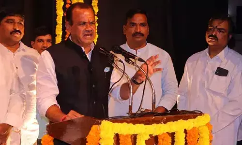 దొడ్డి కొమురయ్య మనందరికీ ఆదర్శం: మంత్రి కోమటిరెడ్డి వెంకట్ రెడ్డి