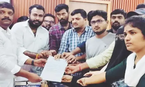 డీఎస్సీ, గ్రూప్ 2,3 అభ్యర్థులకు తీన్మార్ మల్లన్న మద్దతు.. సీఎంకు లేఖ
