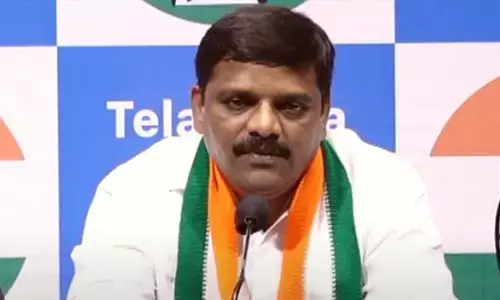 కేసీఆర్ ఇకనైనా చిల్లర పనులు మానుకో..  తీన్మార్ మల్లన్న హెచ్చరిక