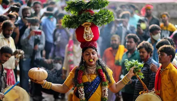 Mahankali Bonalu : సికింద్రాబాద్ మహంకాళి బోనాలు.. ట్రాఫిక్ ఆంక్షలు Mahankali Bonalu : సికింద్రాబాద్ మహంకాళి బోనాలు.. ట్రాఫిక్ ఆంక్షలు