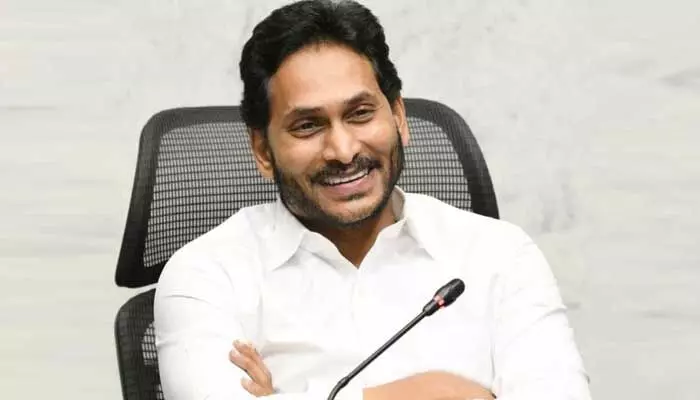 AP News:వైసీపీ కార్యకర్తలకు మాజీ సీఎం జగన్ భారీ గుడ్ న్యూస్..? AP News:వైసీపీ కార్యకర్తలకు మాజీ సీఎం జగన్ భారీ గుడ్ న్యూస్..?