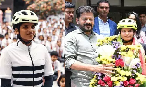 సీఎం రేవంత్‌ రెడ్డితో నేషనల్ సైక్లిస్ట్ ఆశా మాల్వియా