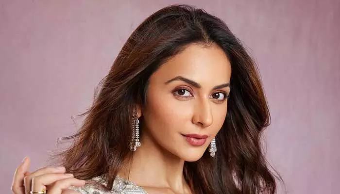 Rakul Preet Singh dazzles in Lehenga Rakul Preet Singh dazzles in Lehenga
