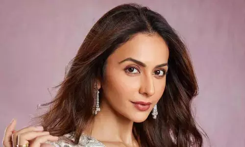 Rakul Preet Singh dazzles in Lehenga