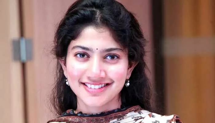 కమెడియన్గా పేరు తెచ్చుకోవాలి.. తన డ్రీమ్ బయట పెట్టిన టాలీవుడ్ స్టార్ హీరోయిన్! కమెడియన్గా పేరు తెచ్చుకోవాలి.. తన డ్రీమ్ బయట పెట్టిన టాలీవుడ్ స్టార్ హీరోయిన్!